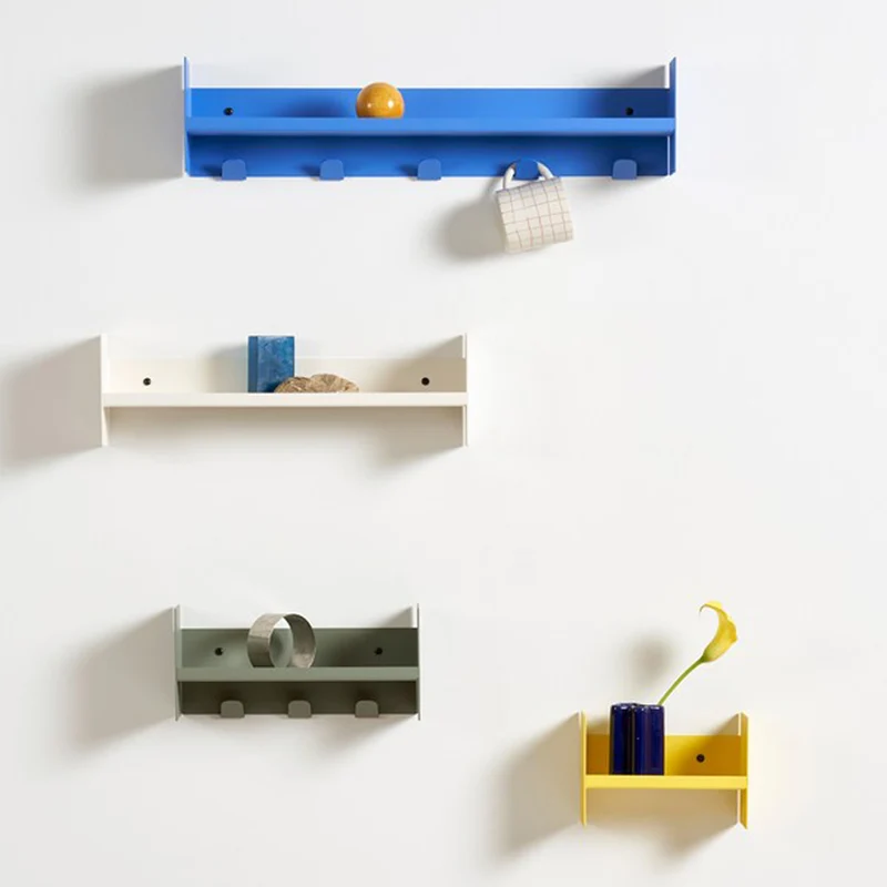 PLI Slim Wandregal mit Garderobe