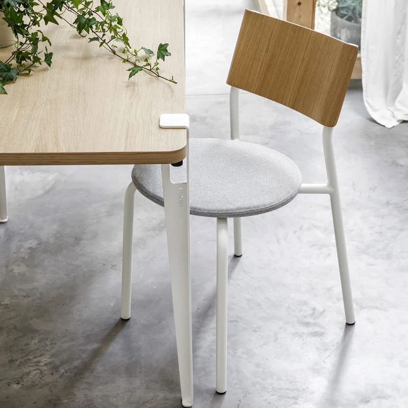 SSD Soft Chair - Stuhl mit recycelter Sitzfläche