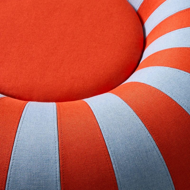 Float Medium Blue/Red