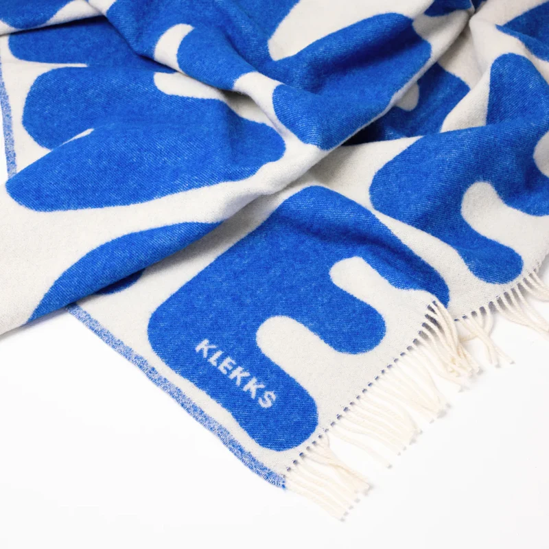 Klekks No. 11 Amore Blue Wolldecke