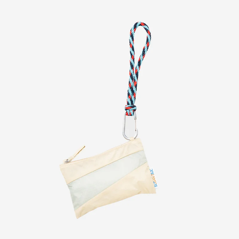 The New Kumihimo Keychain Key Blue & Red Alert