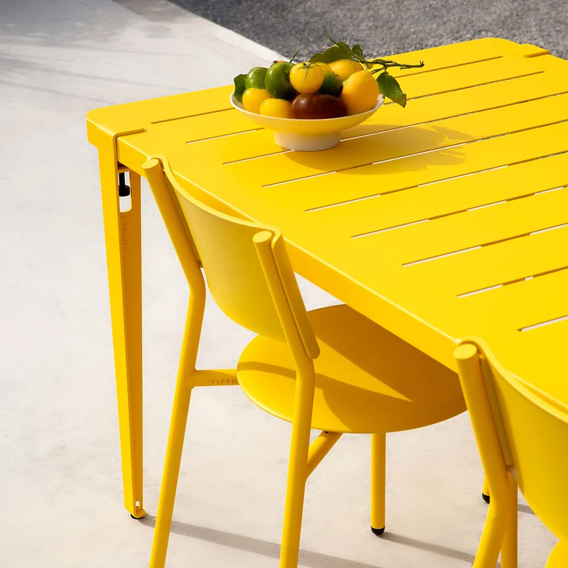 Outdoor Table – MIDI Collection