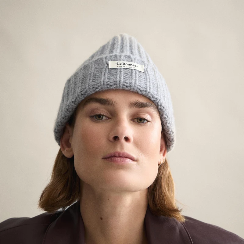Le Bonnet Logo Smoke