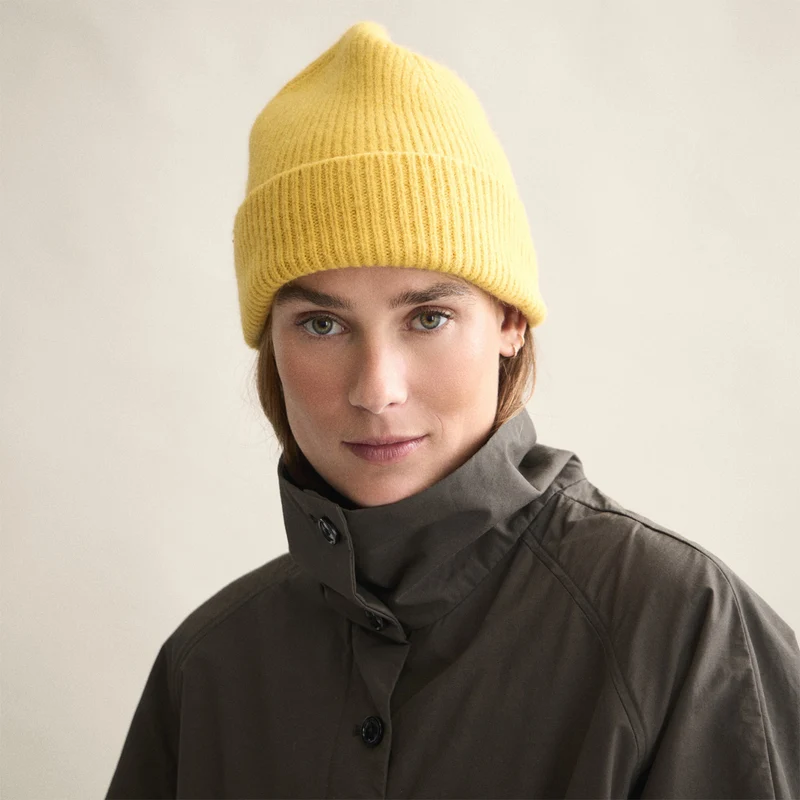 Beanie Mustard