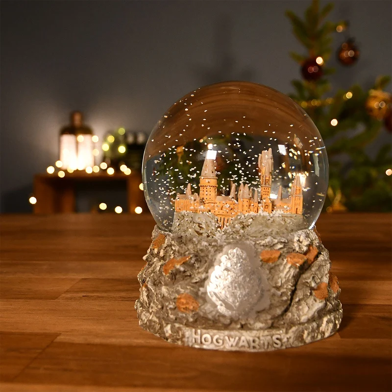 Harry Potter - Hogwarts Schneekugel