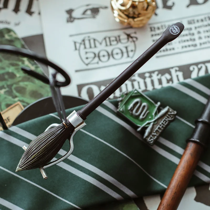 Harry Potter - Nimbus 2001 Weihnachtsbaum-Schmuck
