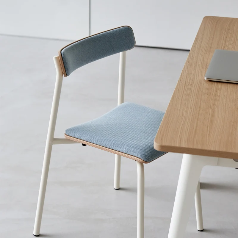 Etude Dining Chair gepolstert