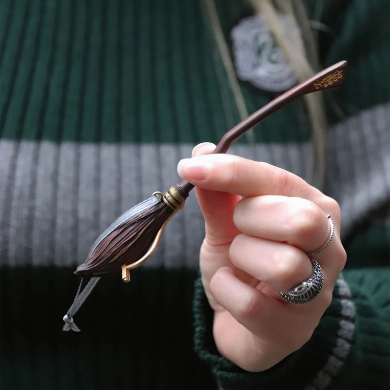 Harry Potter - Nimbus 2000 Weihnachtsbaum-Schmuck