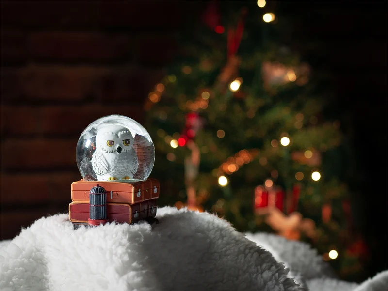Harry Potter - Hedwig Schneekugel mit Glitter