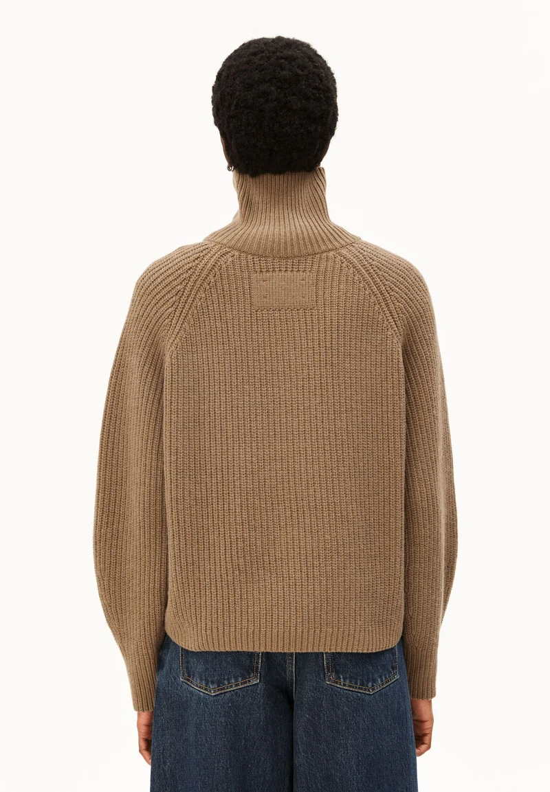 RIPP-STRICKTROYER | amberwood