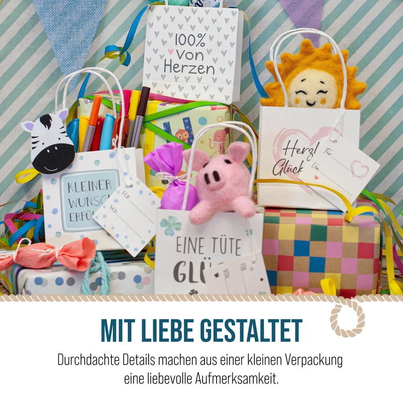 Geschenktüten 4er Set aus Papier mit Anhänger - vier Motive