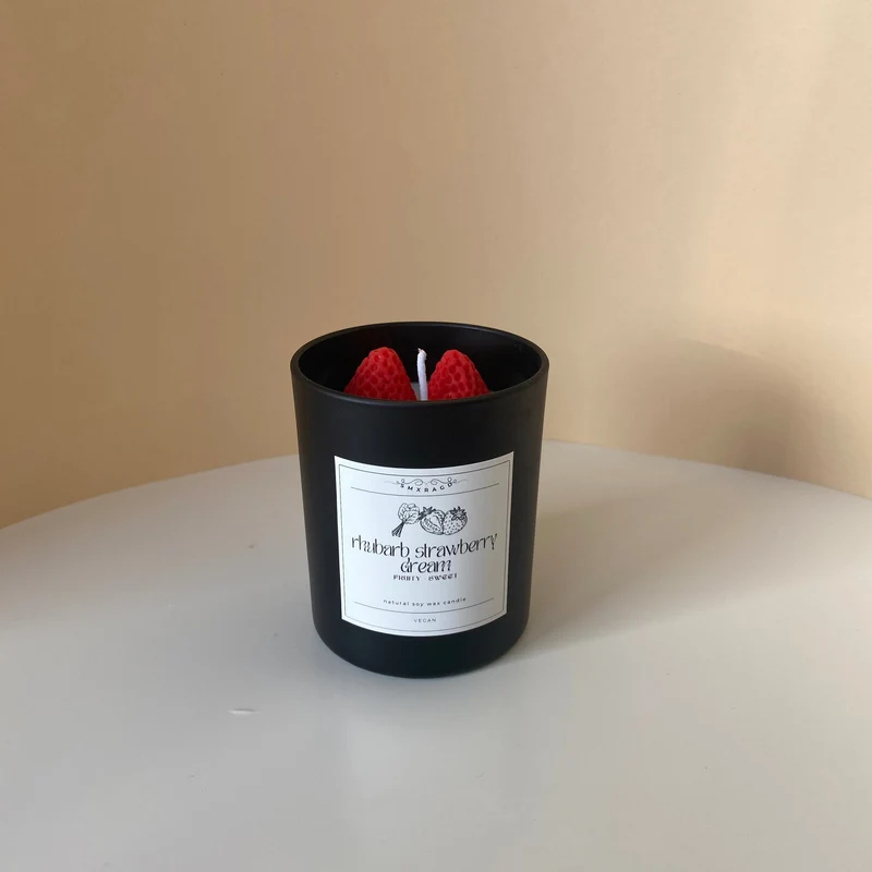 Rhabarber & Erdbeere Duftkerze - 20cl/ 200ml
