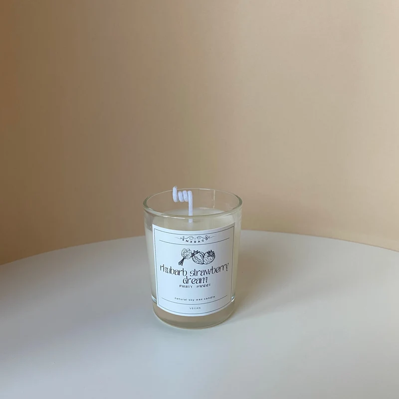 Rhabarber & Erdbeere Duftkerze - 9cl/ 90ml
