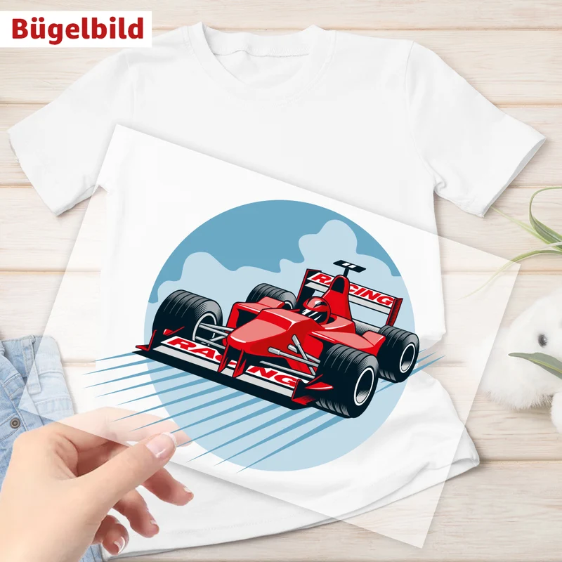 Bügelbild - Schulkind - Wunschname & Wunschjahr - Rennauto