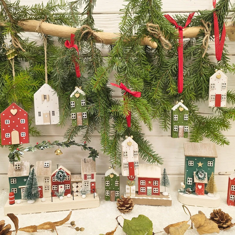 Weihnachtshänger Häuser 3er-Set – Holz-Häuschen mit Herz & Glöckchen zum Aufhängen