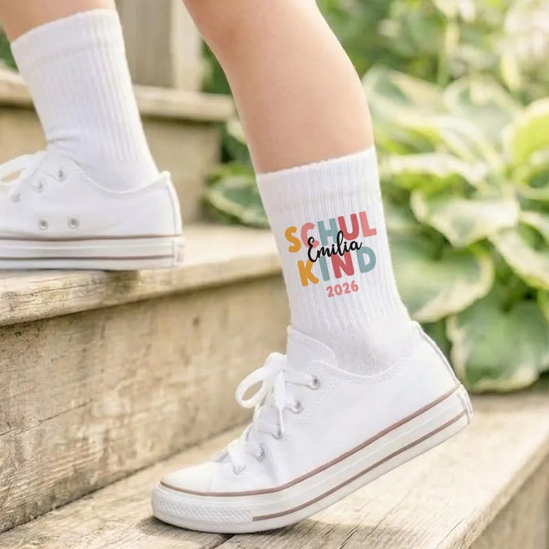 Schulkind Socken beidseitig personalisiert als Geschenk zur Einschulung für Schulkinder Tennissocken - weiß - Schulkind 2026 - Wunschname