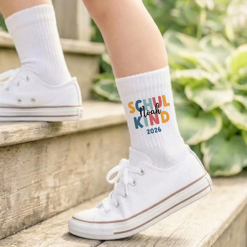 Schulkind Socken beidseitig personalisiert als Geschenk zur Einschulung für Schulkinder Tennissocken - weiß - Schulkind 2026 - Wunschname