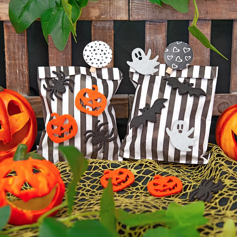 Streudeko Halloween 18 teilig – Fledermäuse und Gespenster in Schwarz-Weiß