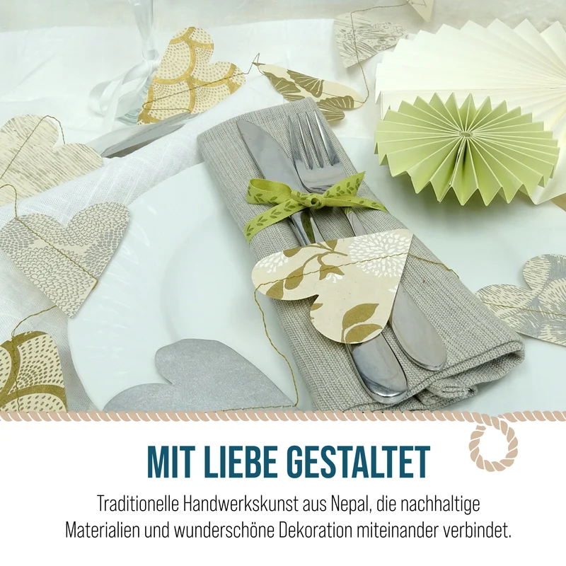 Girlande Herzen Metallic Gold und Silber aus Naturpapier und Filz 183 cm handgefertigt in Nepal