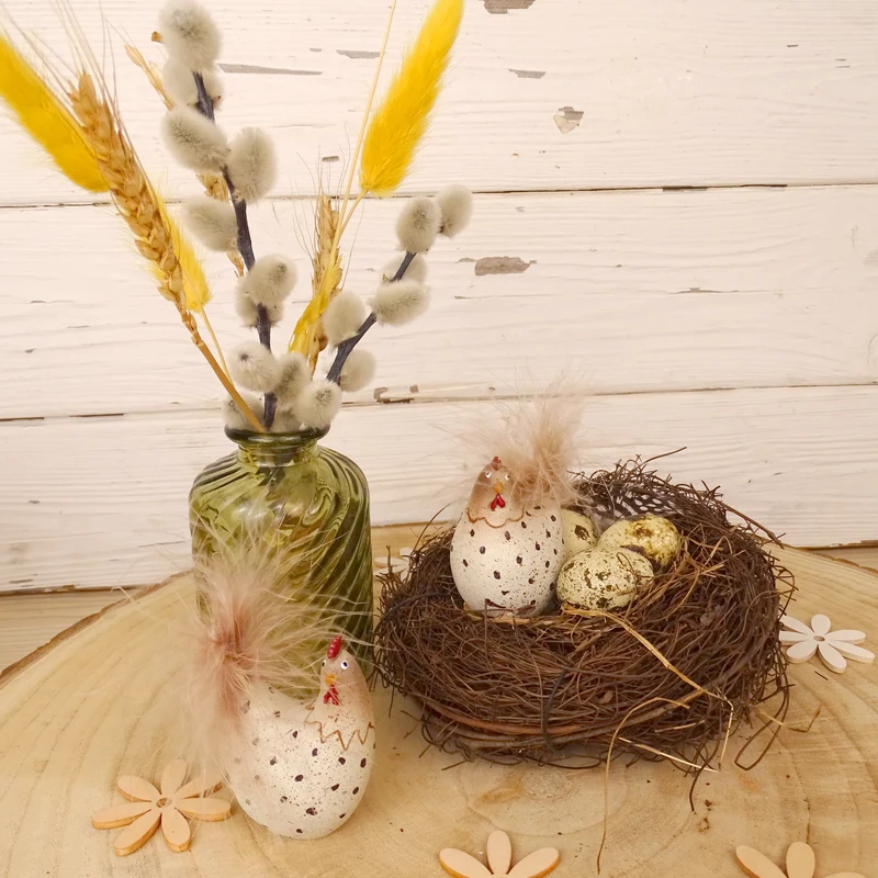 Logbuch-Verlag Deko Henne mit Feder 2er Set 6,5 cm Creme braun - Osterfigur Huhn aus Polyresin Frühlingsdeko Tischdeko Ostern Landhausstil