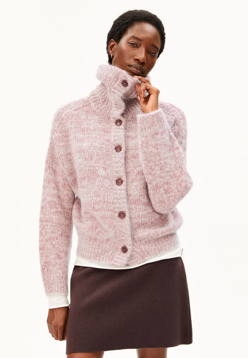 MOULINÉ BRUSHED STRICKJACKE | velvet ember-oatmilk