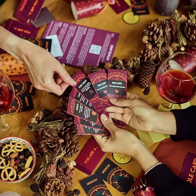 The Traitors Christmas Crackers Pack of 6 with Secret Roles and Missions