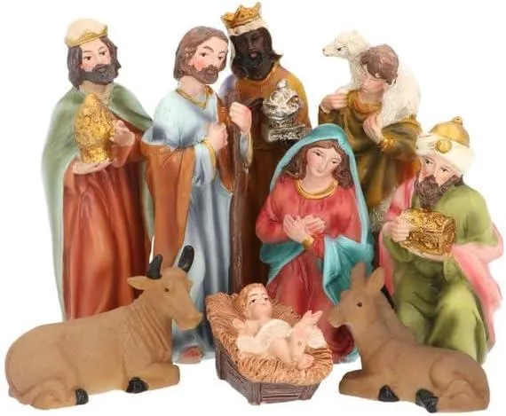 Traditional Nativity Set With 9 Detailed Figurines