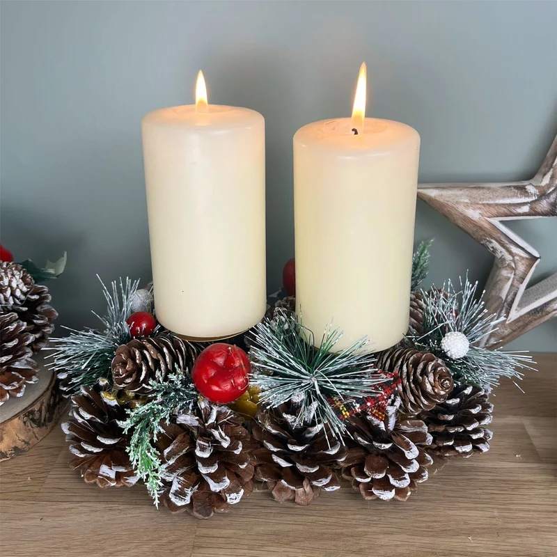 Christmas Wreath Double Candle Holder | Berry & Pinecone Candle Holder - 25cm