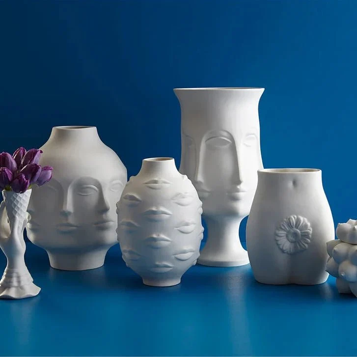 Vase Dora Maar Urn H38 - Jonathan Adler