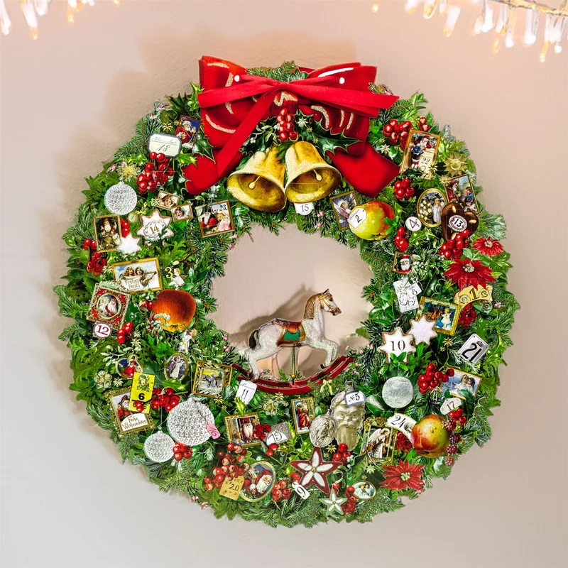 Deluxe Traditional Card Advent Calendar Large - Christmas Wreath