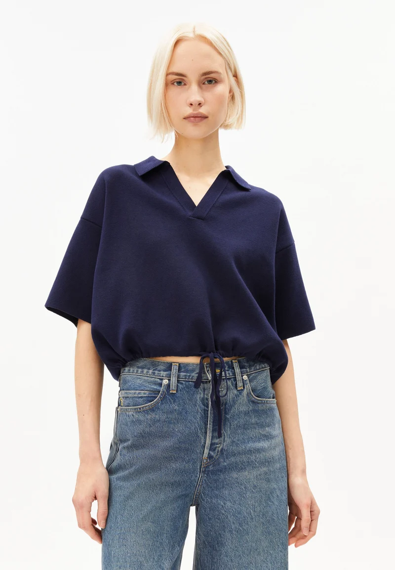 KOMPAKTER POLO-STRICKPULLOVER | tinted navy
