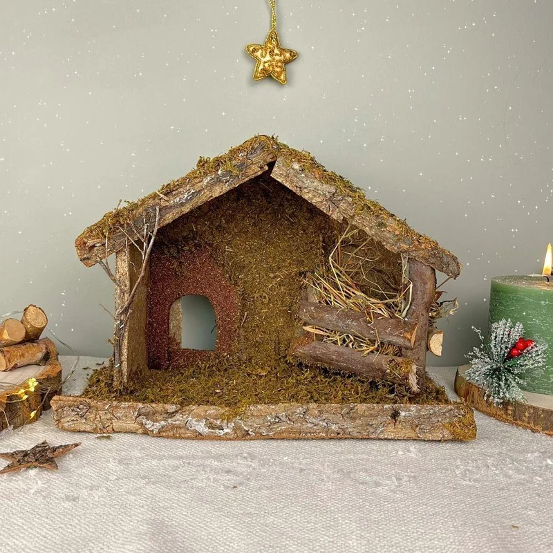 Traditional Rustic Stable Barn Christmas Decoration For Nativity Figures