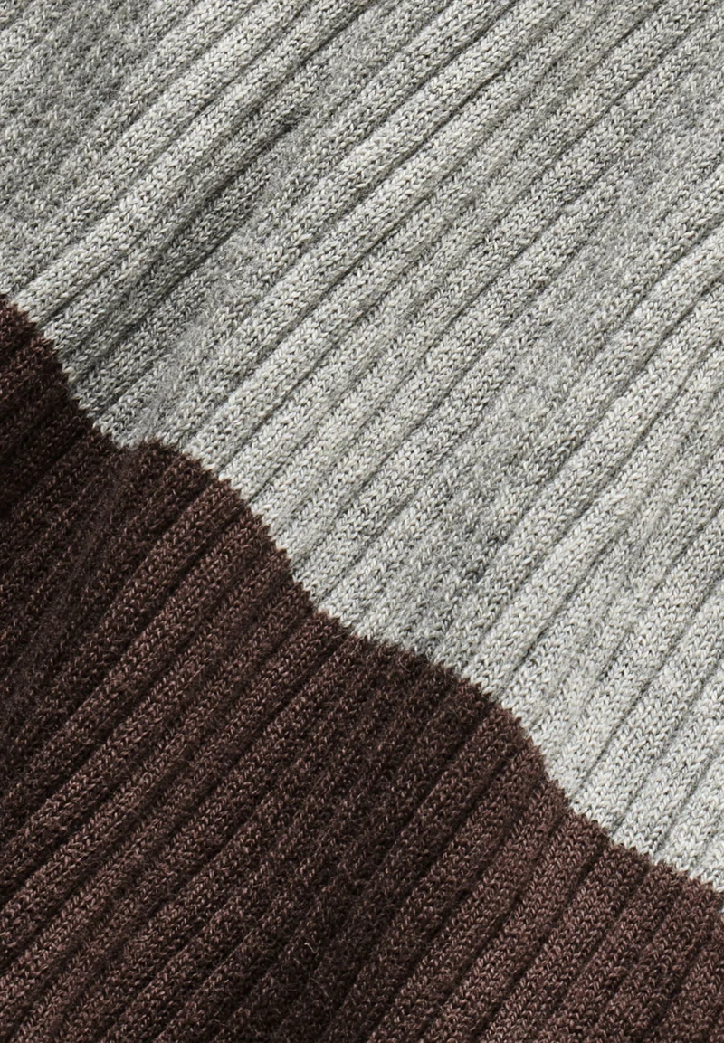 ALAANIA PATCH STRICKPULLOVER | silver melange-sandstone