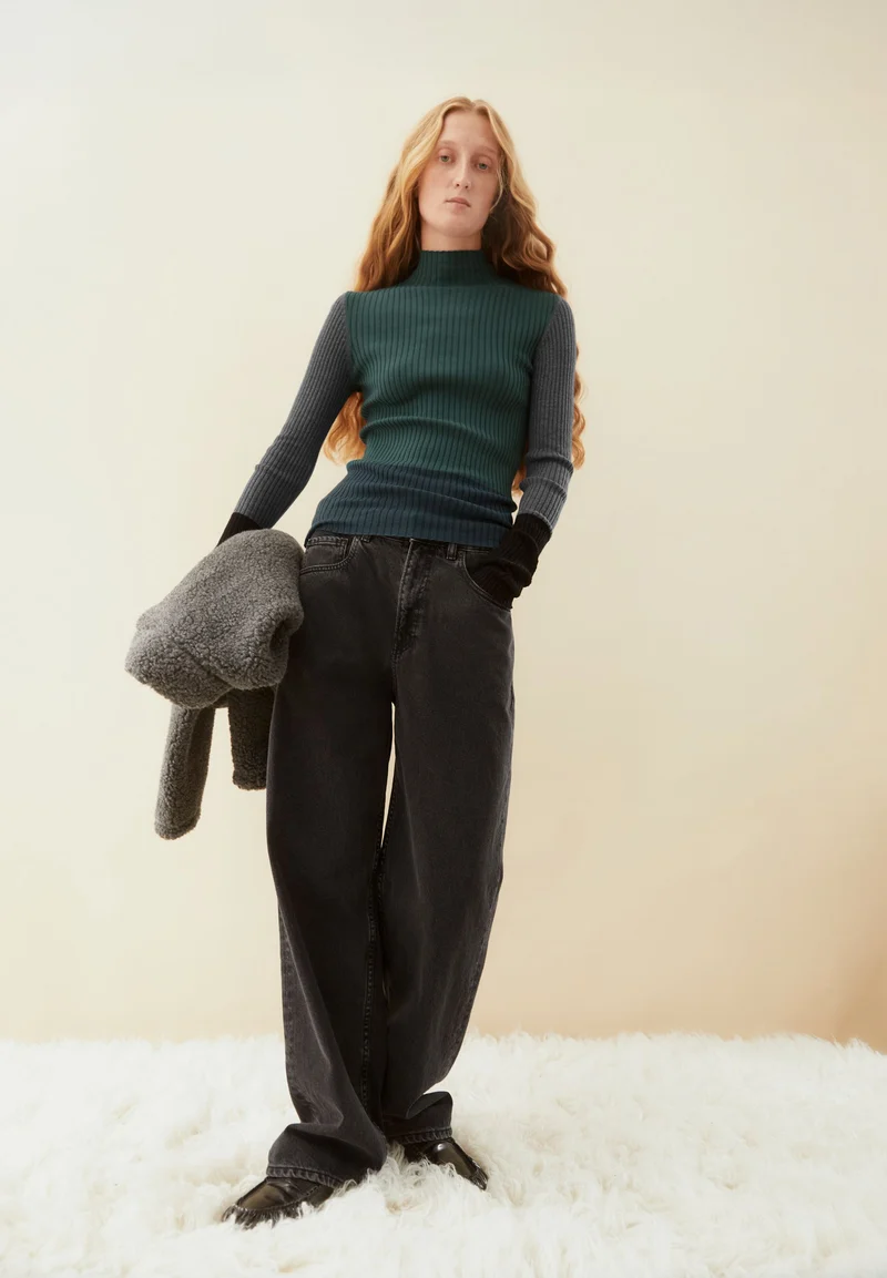 ALAANIA PATCH STRICKPULLOVER | midnight reef