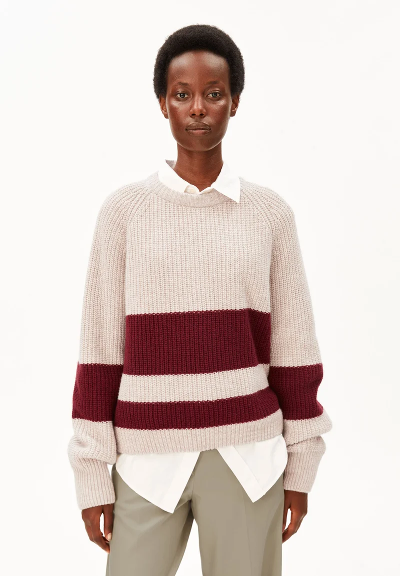 GESTREIFTER RIPP-STRICKPULLOVER | honey melange-velvet red