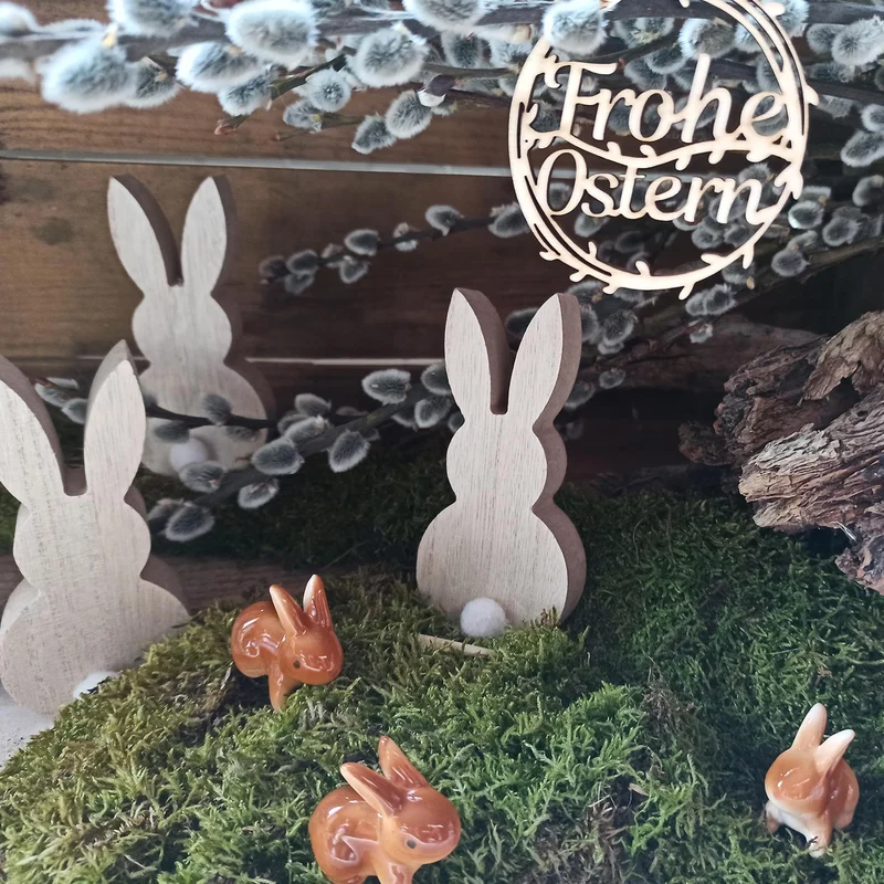 Logbuch-Verlag 5 Osterhasen aus Holz m. Puschel Natur weiß Vintage Landhausstil Deko Ostern Holzdeko Osterdeko Figur Hase Frühlingsdeko braun 12 cm
