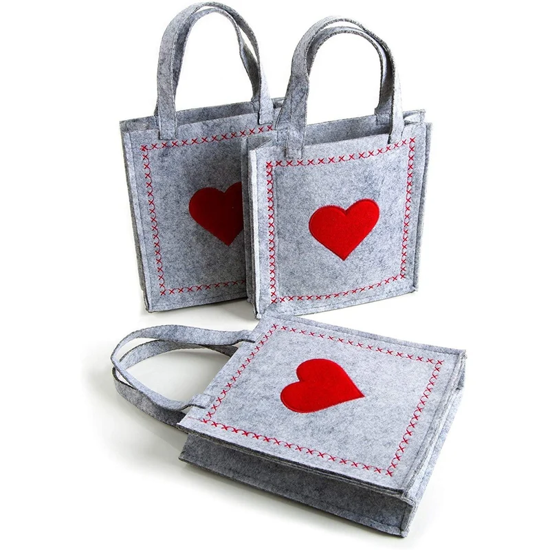 3 kleine Herz Filztschen rot grau 18x20x5cm mit Henkel Weihnachtsverpackung