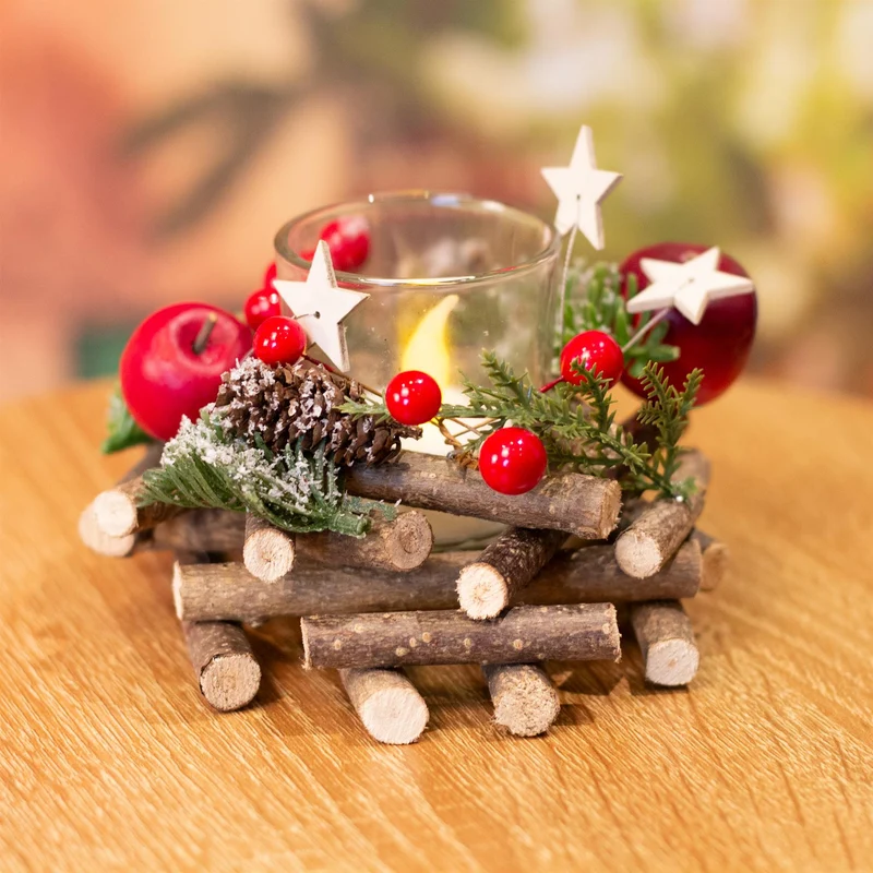 Traditional Pinecone & Berries Wooden Christmas Wreath Tealight Candle Holder