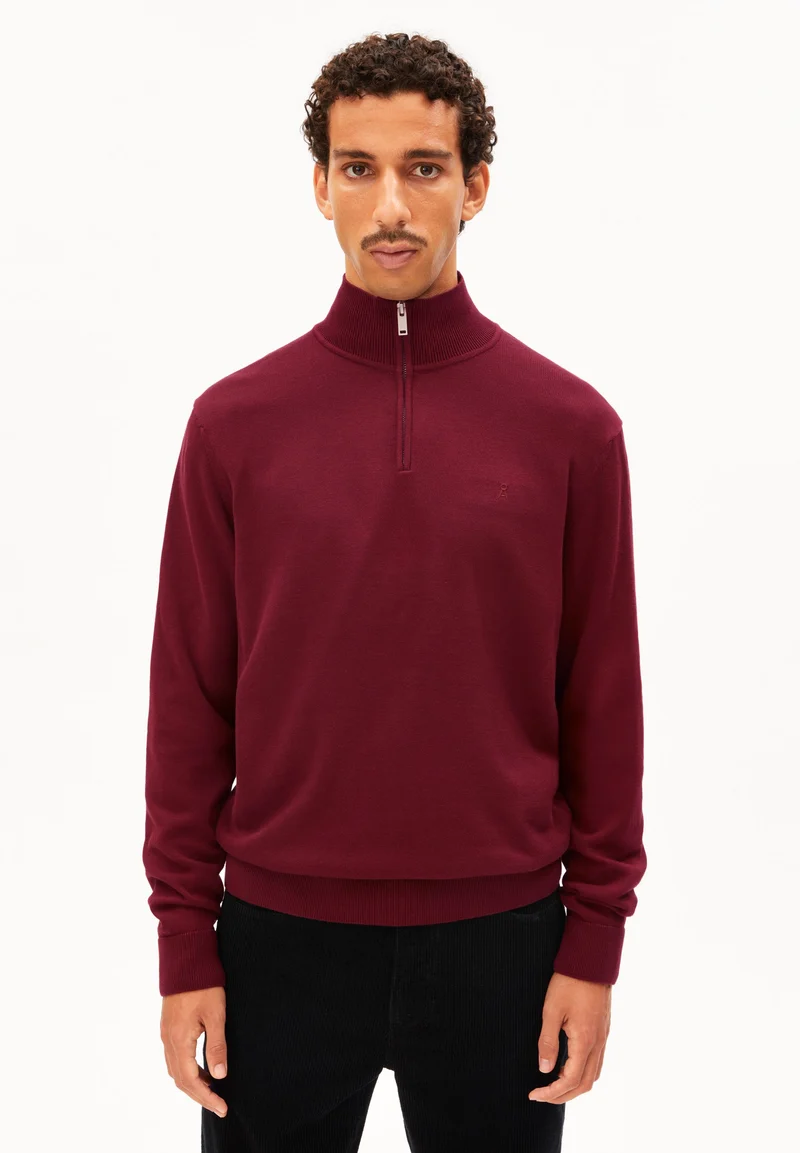 FAABES STRICKPULLOVER | velvet red