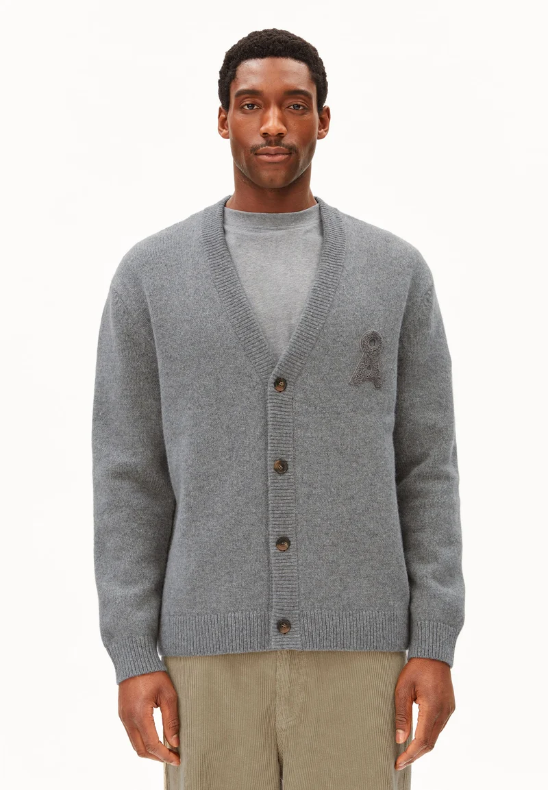 RECYCELTE WOLL-STRICKJACKE | mid silver melange