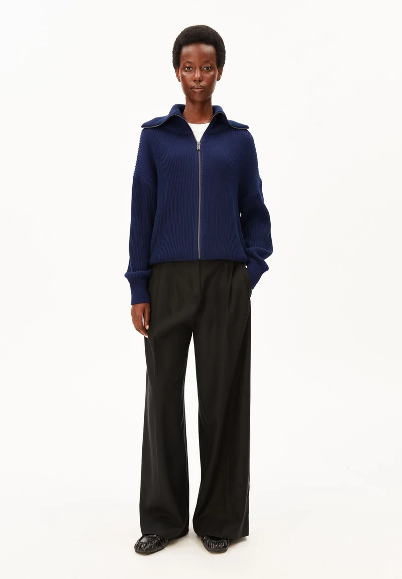 VANISÉ RIPP-STRICKJACKE | tinted navy-light tinted navy