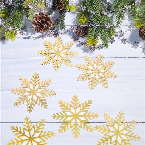 6 Kraftpapier Anhänger Schneeflocken goldfarben foliert glänzend - Weihnachtsanhänger