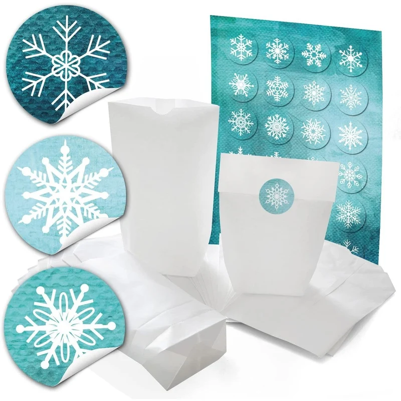 Weiße Papiertüten mit Boden 14 x 22 x 5,6 cm mit Weihnachtsaufklebern Schneeflocken