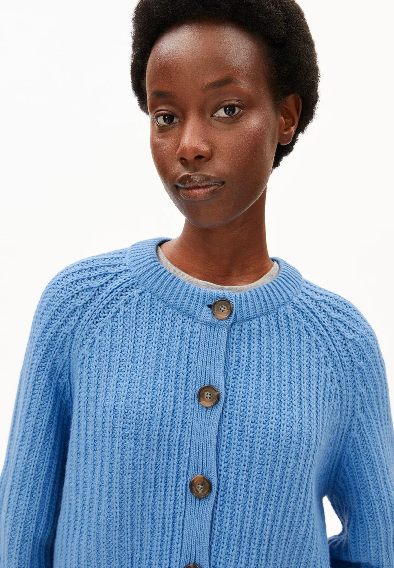 RIPP-STRICKJACKE | skylight