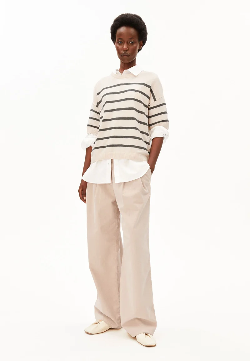 GESTREIFTER LEINEN-MIX PULLOVER | undyed-space steel