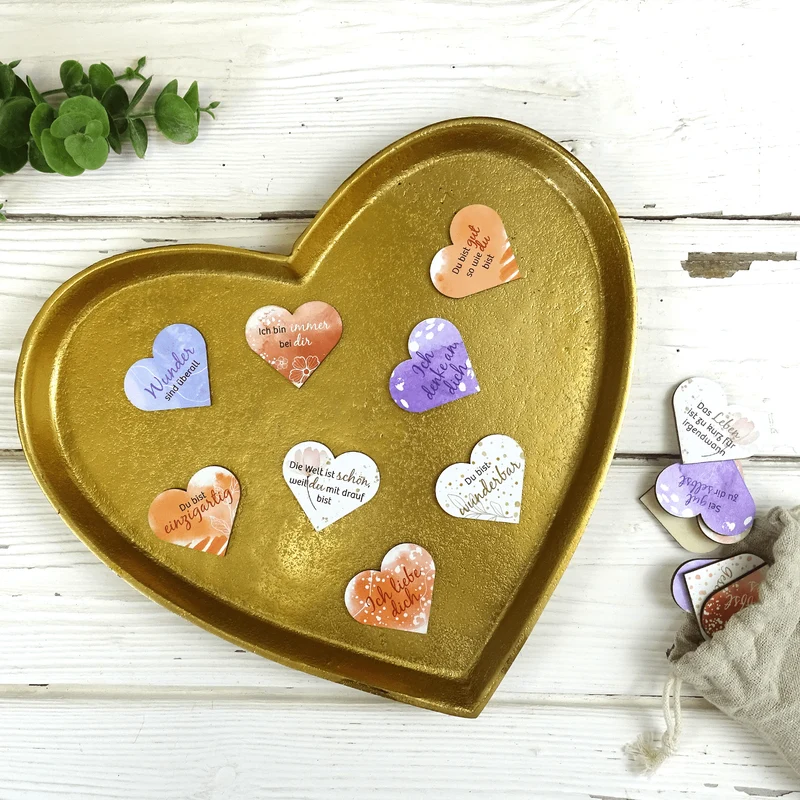 Dekoschale Herz aus Metall Gold 27 x 26 cm – Weihnachten, Hochzeit & Valentinstag