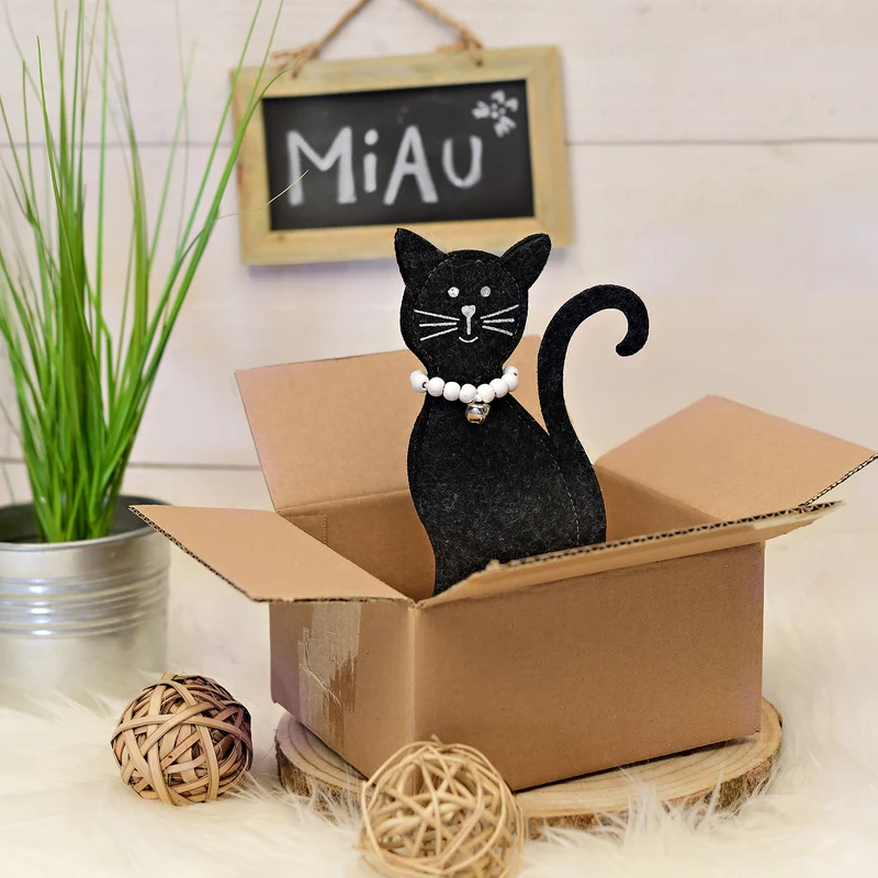 Kleine schwarze Katze 18 cm schwarz weiß - zum Stellen