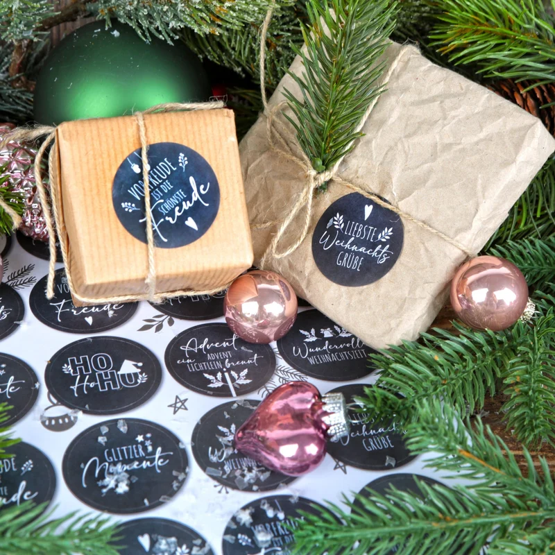 Logbuch-Verlag 24 moderne Weihnachtsaufkleber schwarz weiß - Sticker Weihnachten Weihnachtsgrüße - Verzierung Geschenke Verpackung Ø 4 cm rund