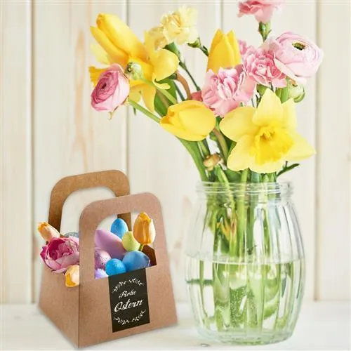 Logbuch-Verlag 10 Frohe Ostern Aufkleber Osterhase Osterdeko Osteretiketten 5 x 14,7 cm zur Verpackung für Kindergeschenke Geschenke Give-Away Tafel Kreide schwarz weiß