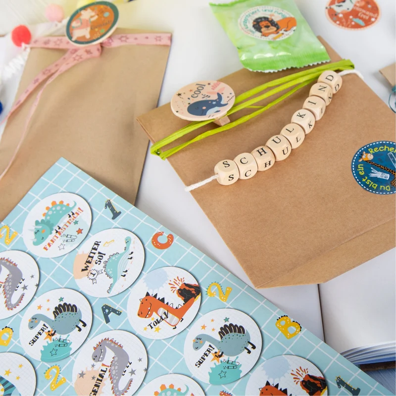 Logbuch-Verlag 24 motivierende Aufkleber mit Dinosaurier-Motiv rund 4 cm selbstklebend für Kinder - Lob Belobigung Belohnungsaufkleber Schule